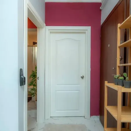 0044 - Taksim, Comfy, Modern And Economic Flat. Apartamento