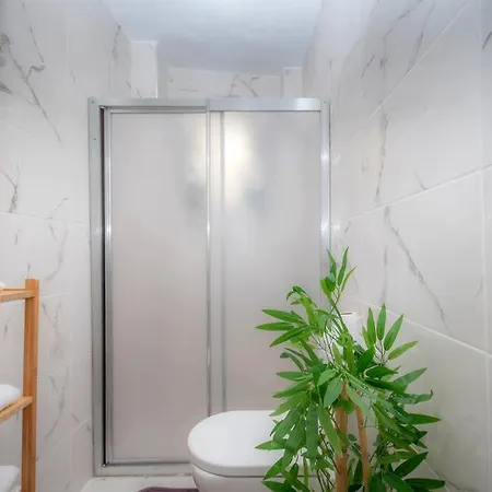 0044 - Taksim, Comfy, Modern And Economic Flat. Apartamento